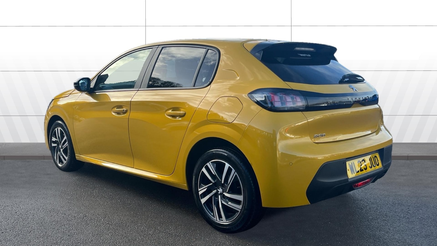 Used Peugeot 208 2023 for sale - 76709986: Photo 2