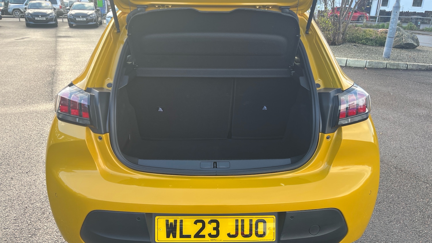 Used Peugeot 208 2023 for sale - 76709986: Photo 4