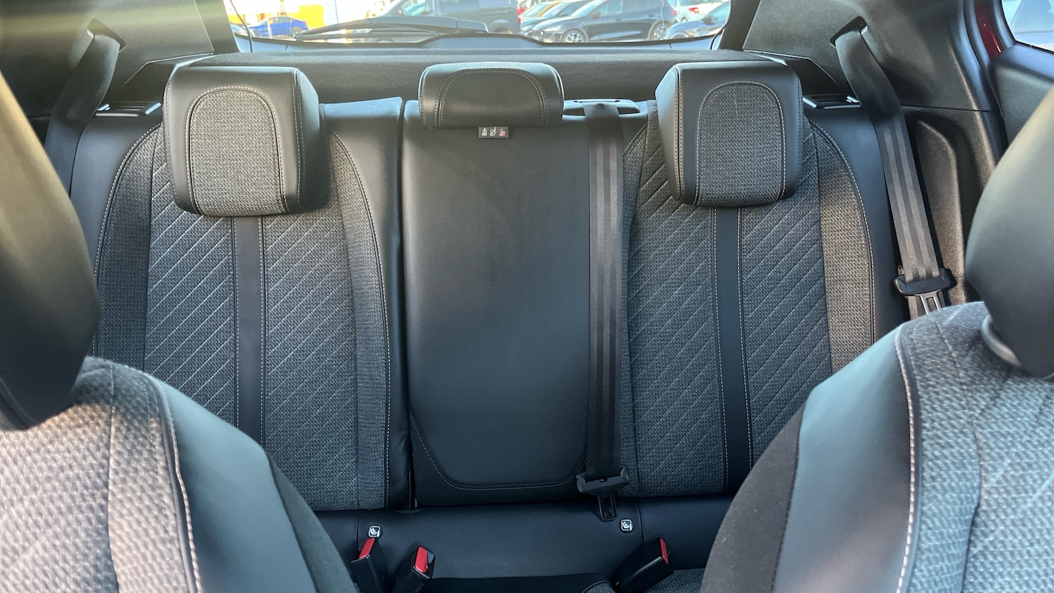 Used Peugeot 2008 2024 for sale - 76736392: Photo 15