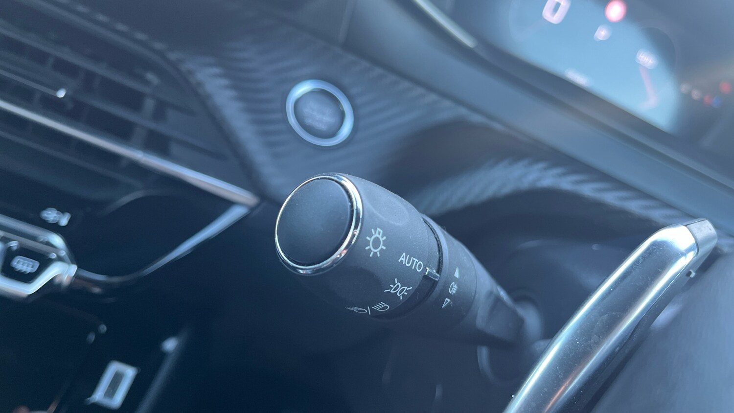 Used Peugeot 2008 2024 for sale - 76736392: Photo 23