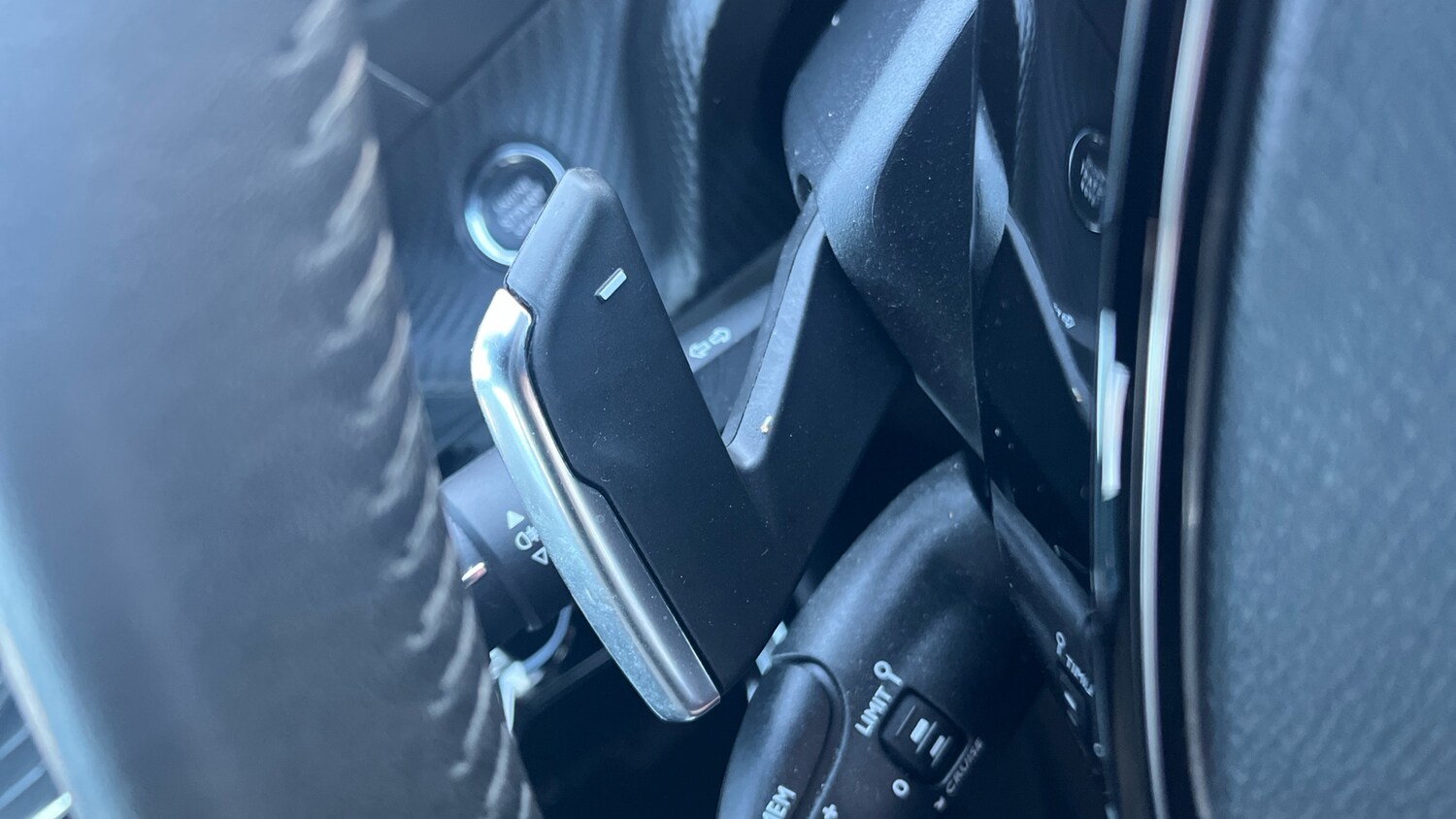 Used Peugeot 2008 2024 for sale - 76736392: Photo 27