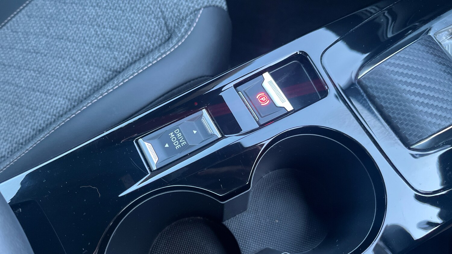 Used Peugeot 2008 2024 for sale - 76736392: Photo 31