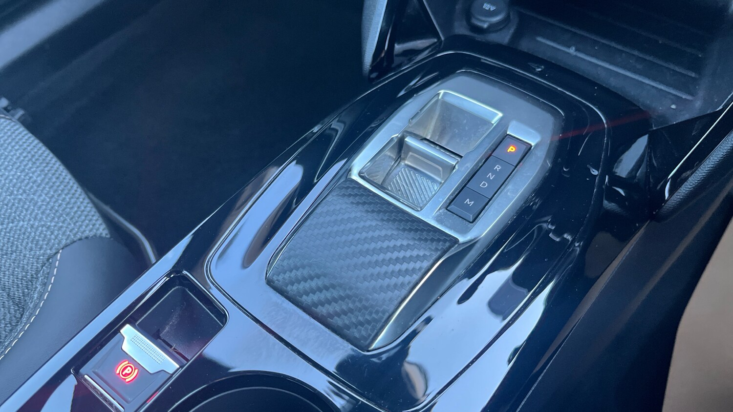 Used Peugeot 2008 2024 for sale - 76736392: Photo 32