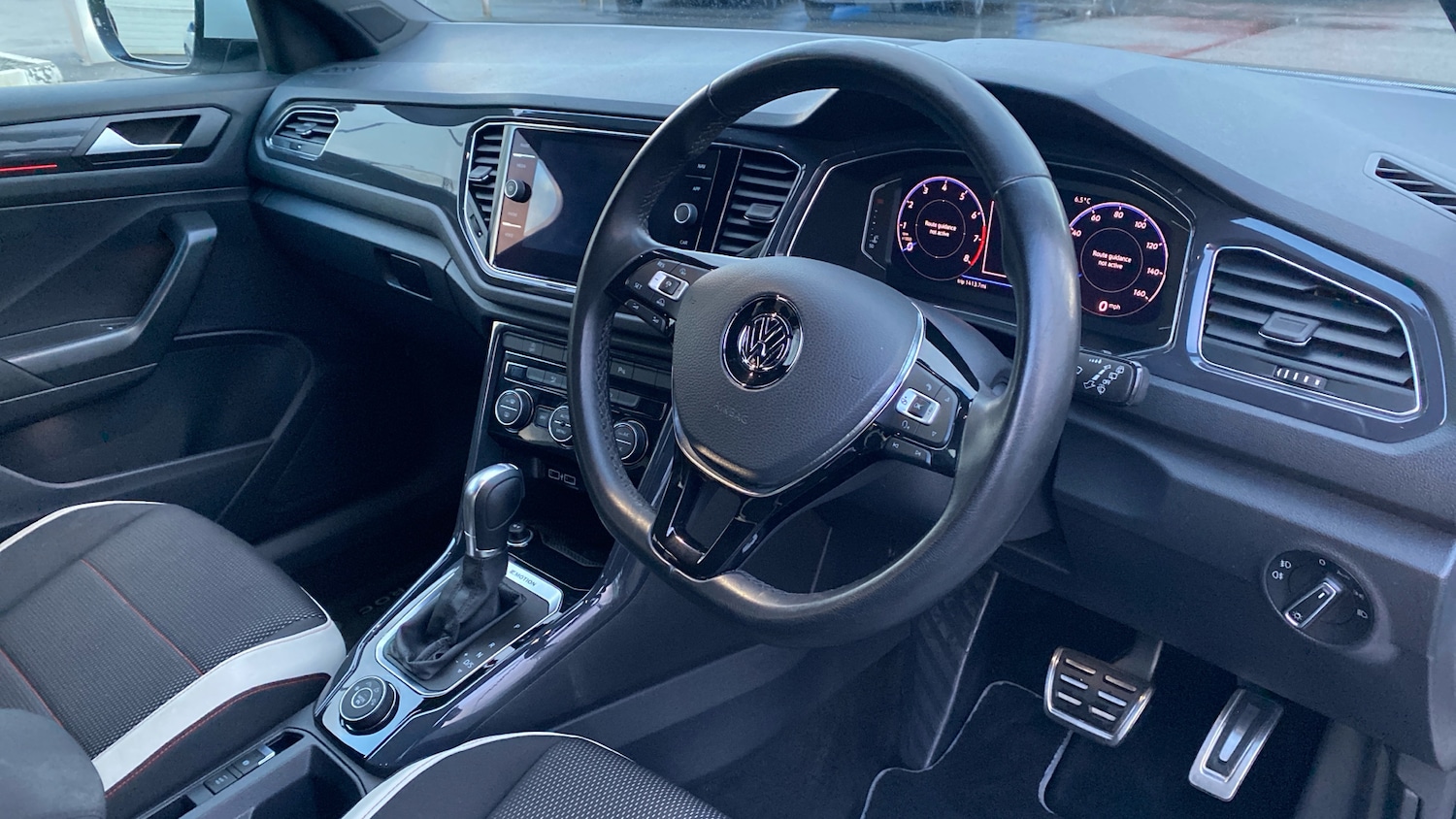 Used Volkswagen T-Roc 2018 for sale - 77038767: Photo 11