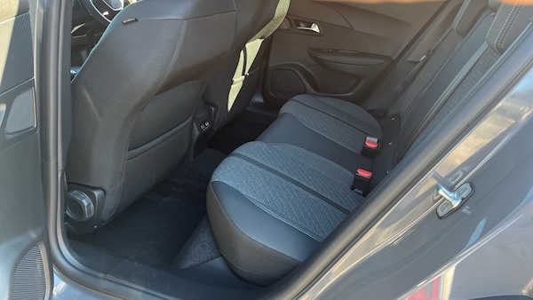Used Peugeot 2008 2023 for sale - 75982375: Photo 16