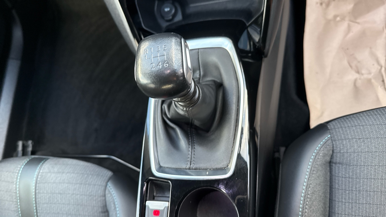 Used Peugeot 2008 2023 for sale - 76391629: Photo 13