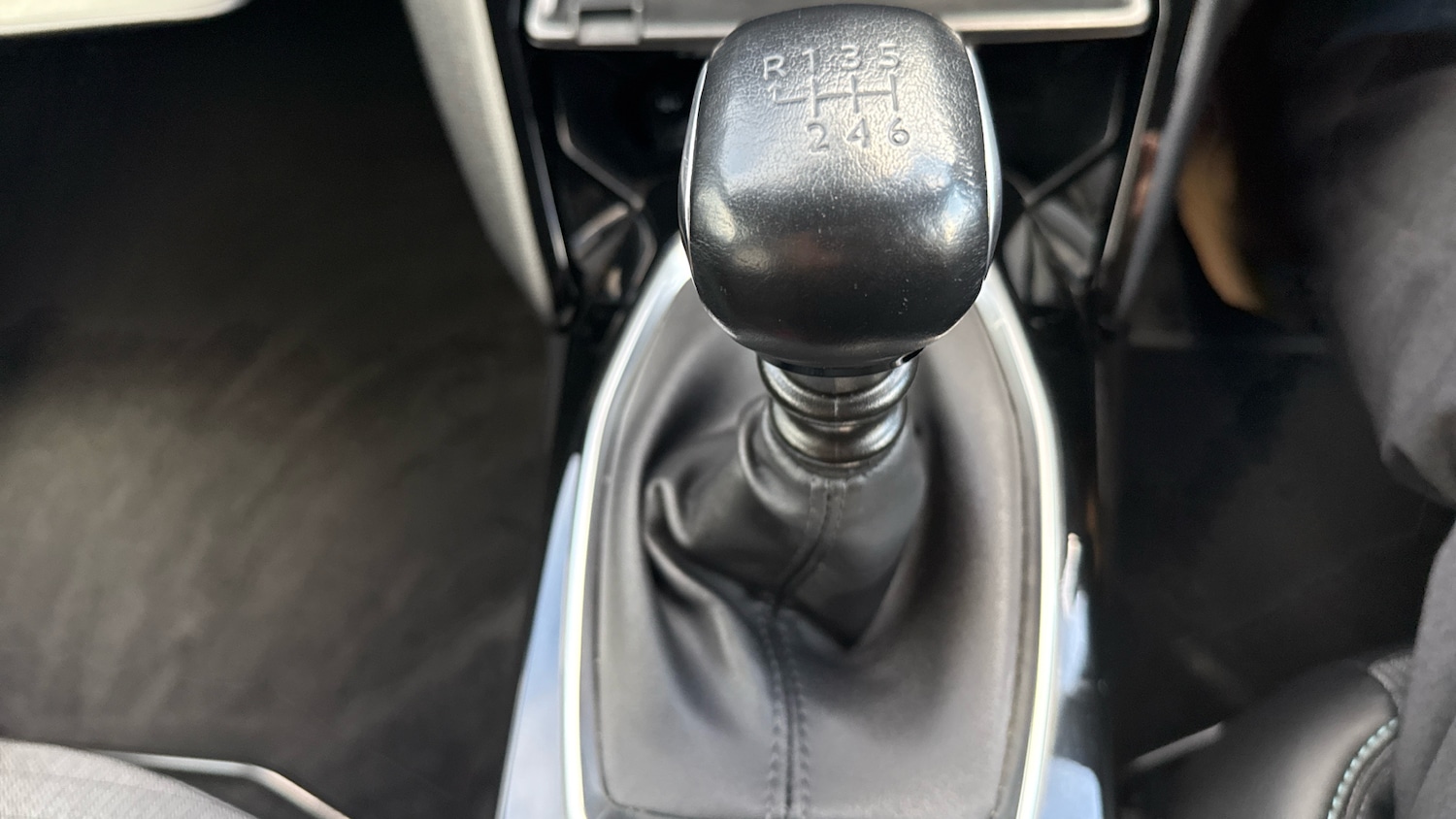 Used Peugeot 2008 2023 for sale - 76391629: Photo 28