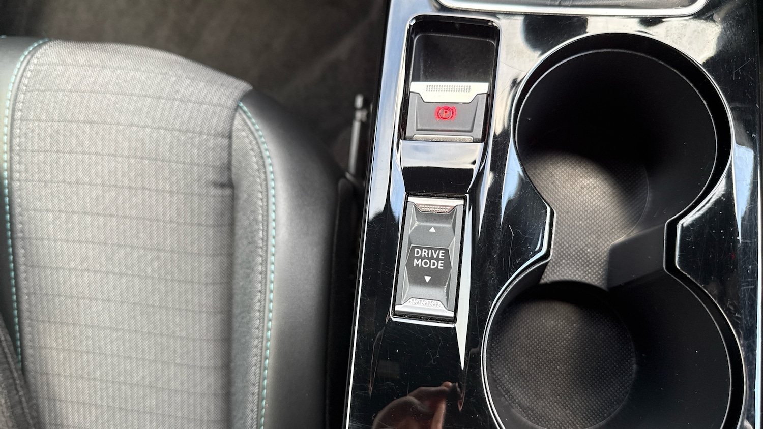 Used Peugeot 2008 2023 for sale - 76391629: Photo 29