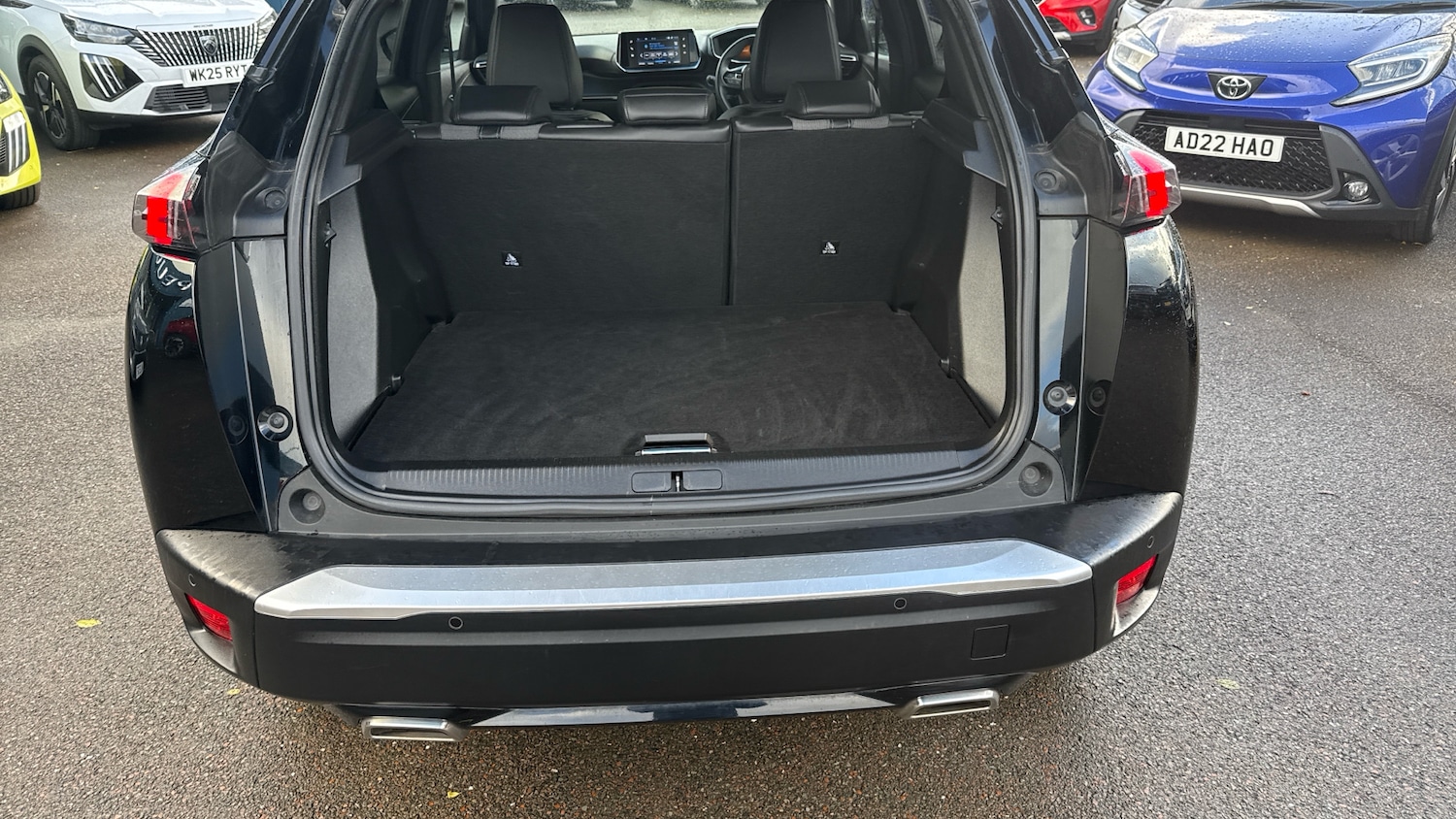 Used Peugeot 2008 2023 for sale - 76391629: Photo 4