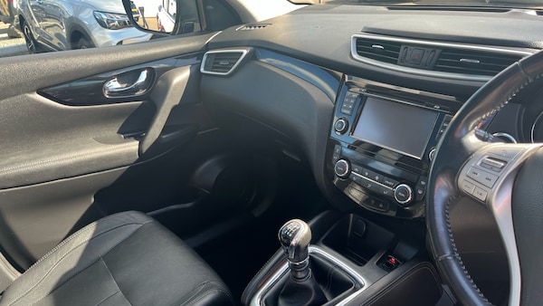 Used Nissan Qashqai 2016 for sale - 76193017: Photo 14