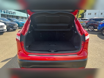 Used Nissan Qashqai 2016 for sale - 76193017: Photo 4