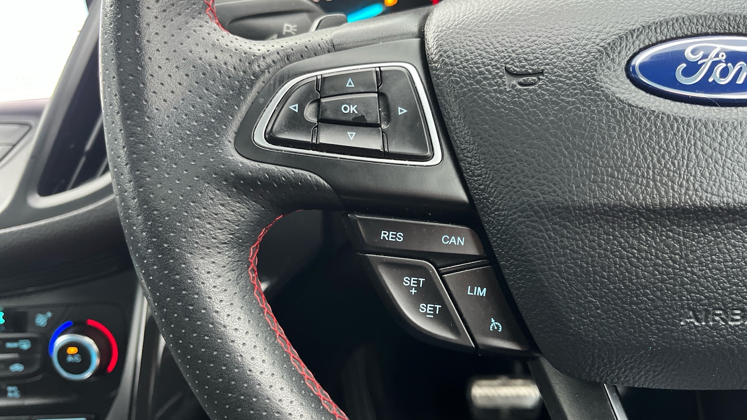 Used Ford Kuga 2019 for sale - 76766802: Photo 36