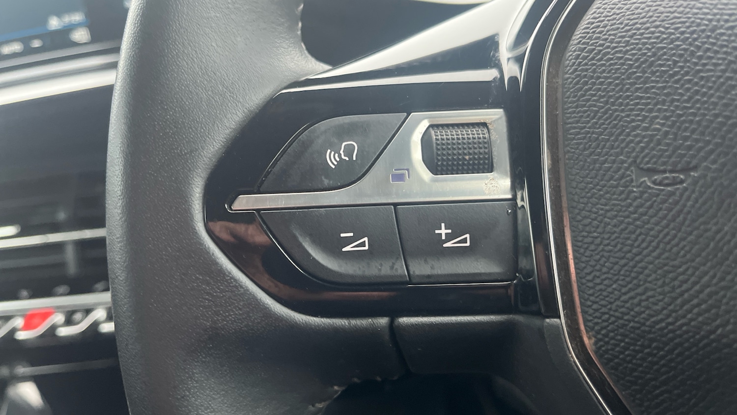 Used Peugeot 208 2022 for sale - 77220708: Photo 21