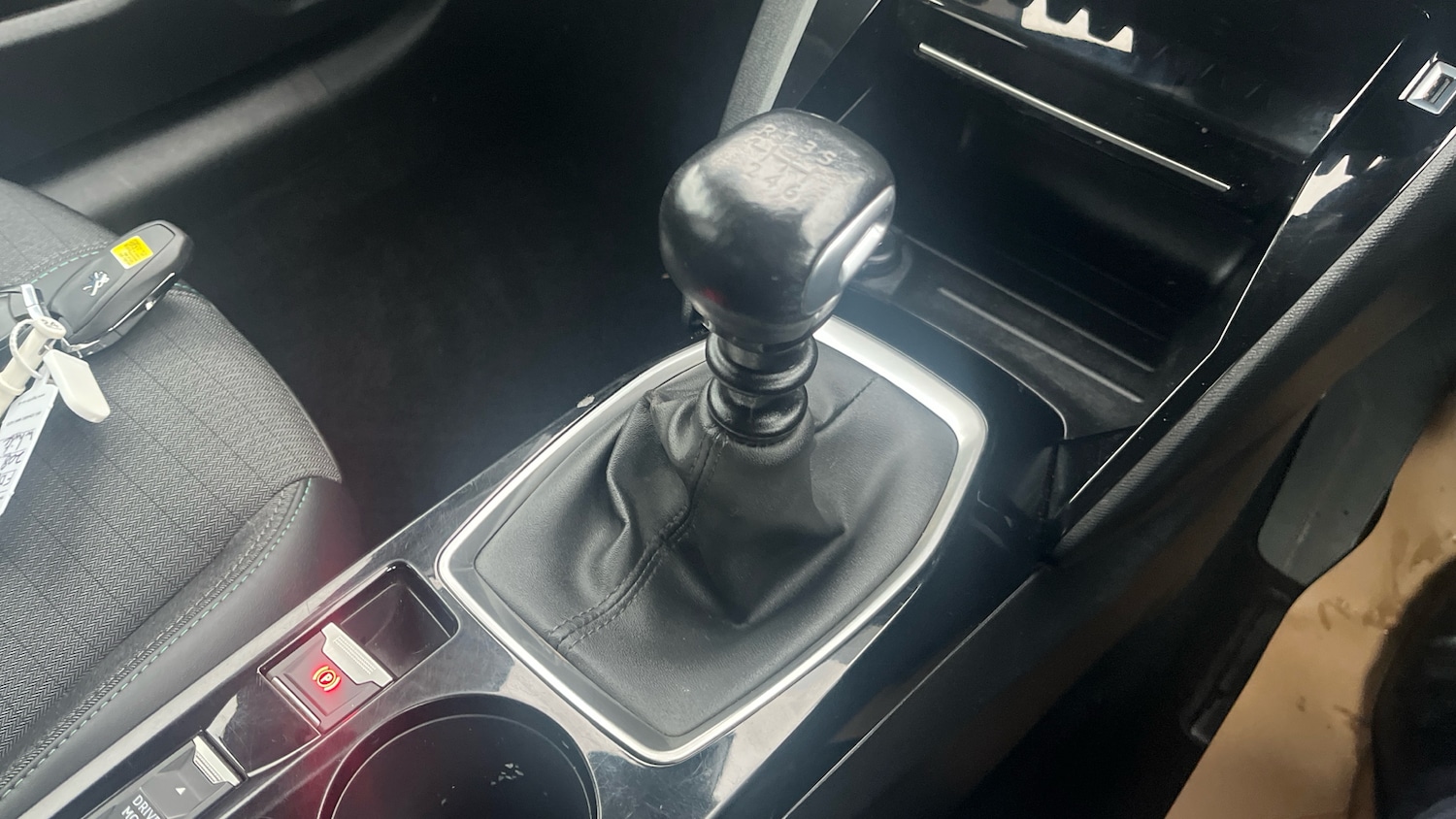 Used Peugeot 208 2022 for sale - 77220708: Photo 29