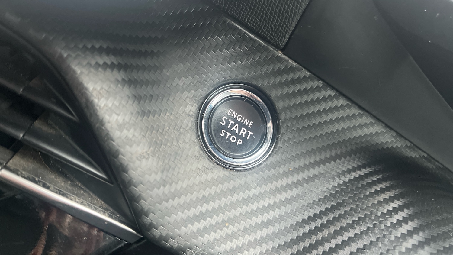 Used Peugeot 208 2022 for sale - 77220708: Photo 41