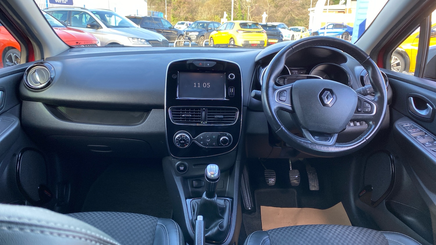 Used Renault Clio 2018 for sale - 76719969: Photo 10