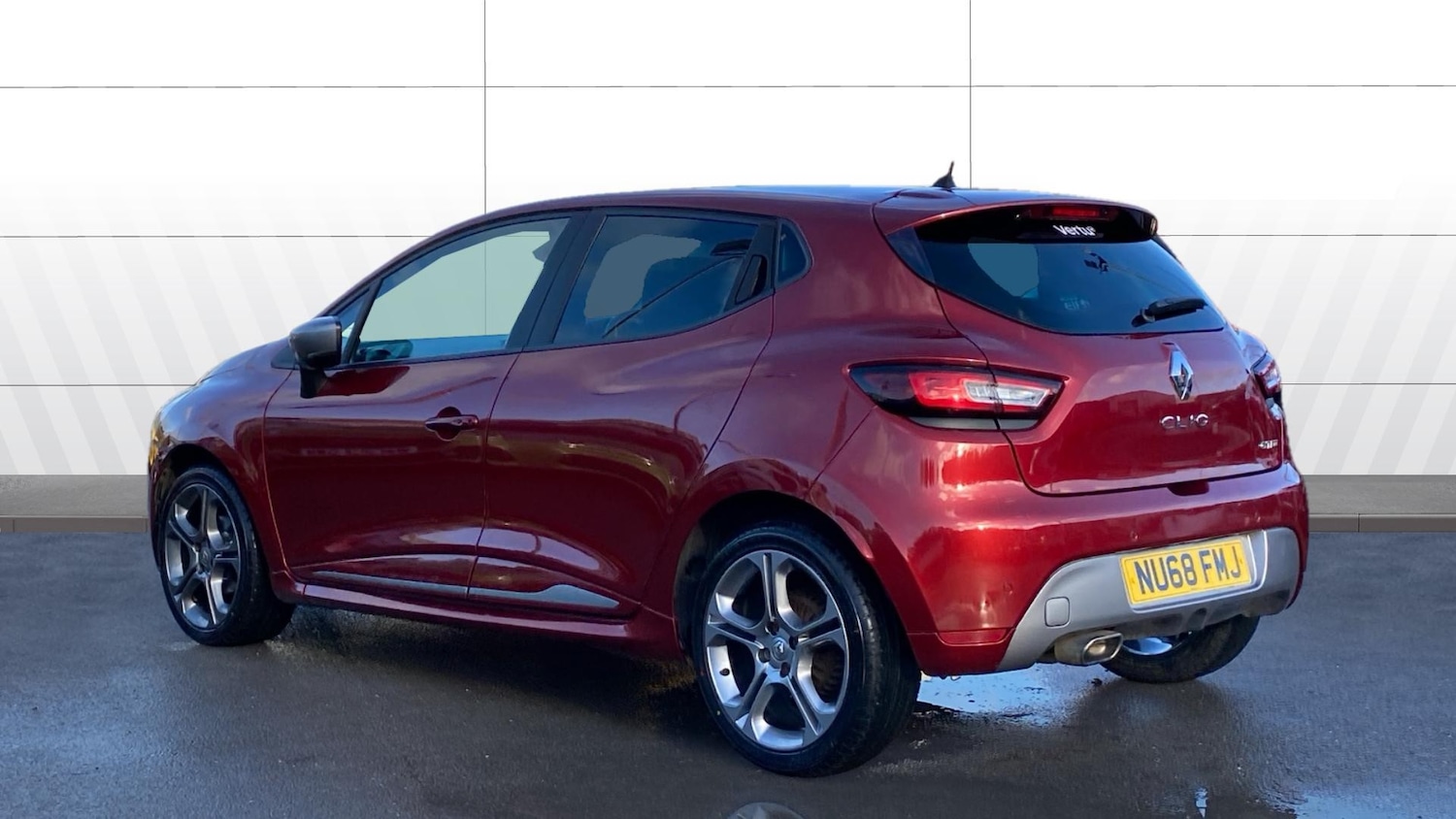 Used Renault Clio 2018 for sale - 76719969: Photo 2