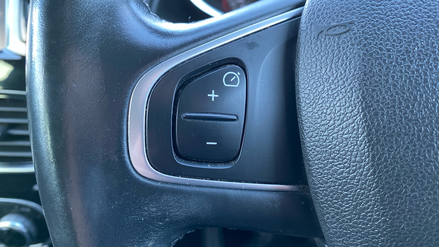 Used Renault Clio 2018 for sale - 76719969: Photo 21