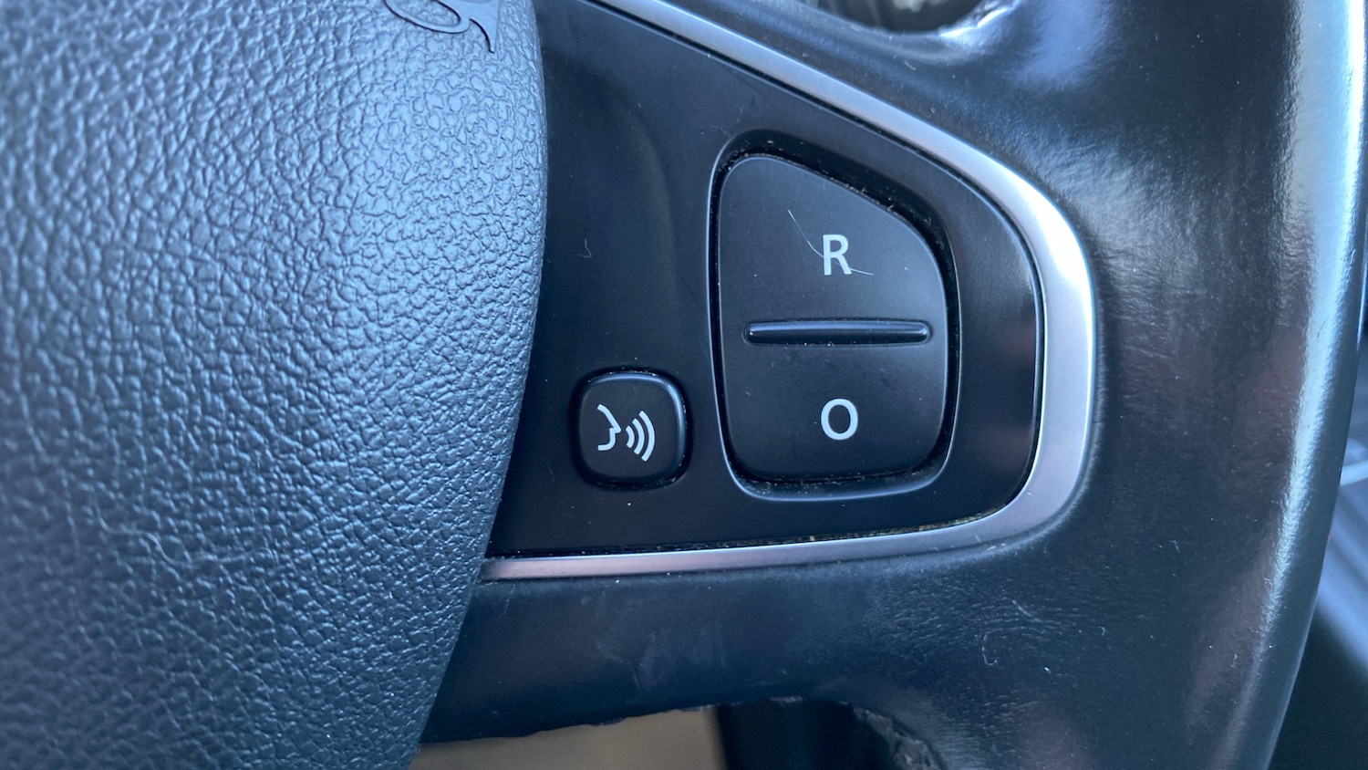 Used Renault Clio 2018 for sale - 76719969: Photo 22