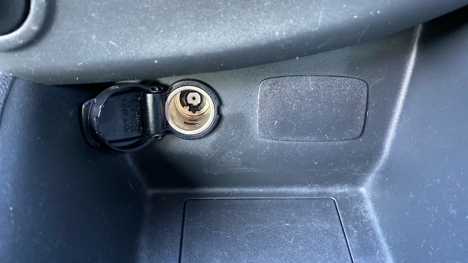 Used Renault Clio 2018 for sale - 76719969: Photo 27