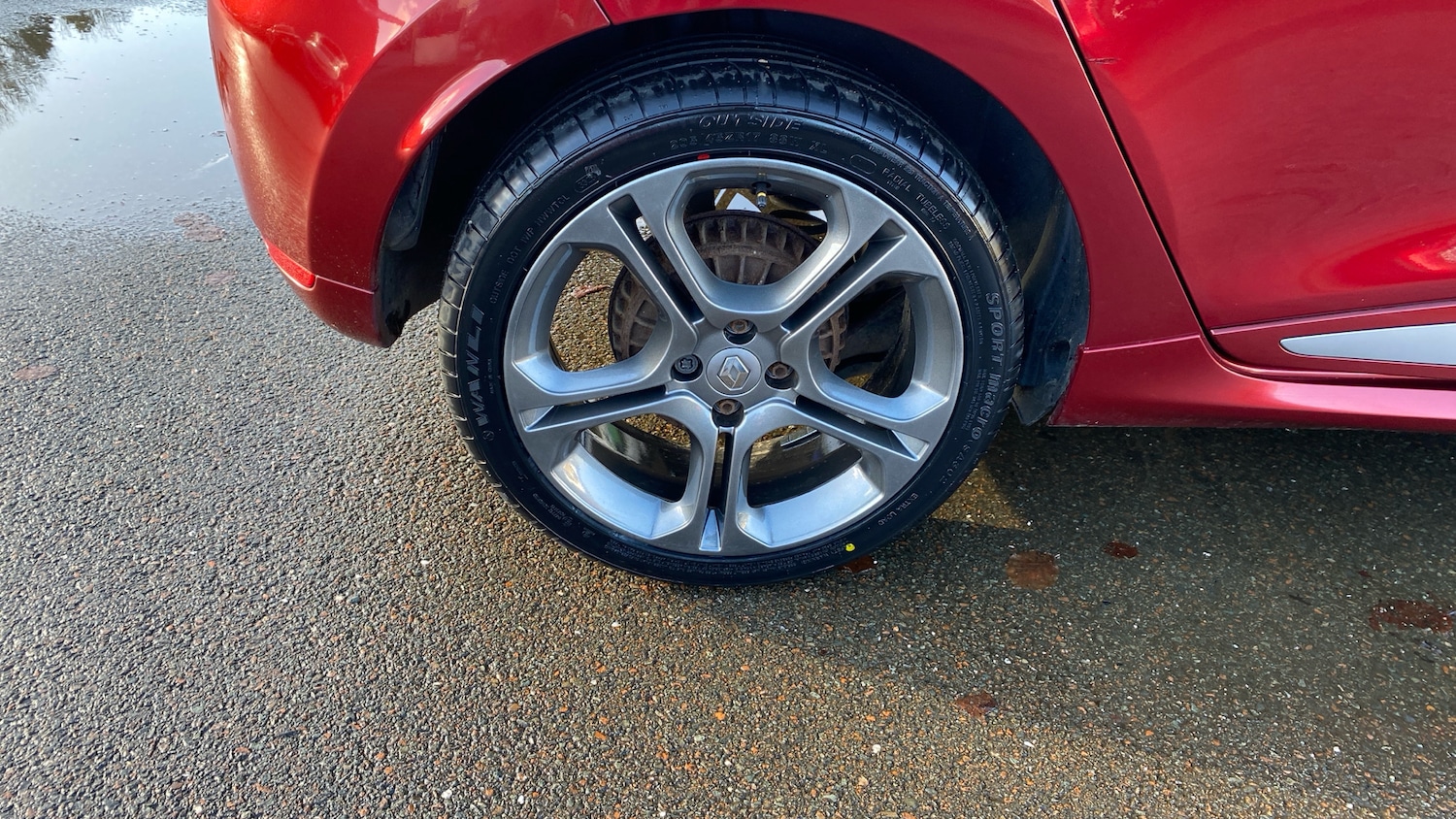 Used Renault Clio 2018 for sale - 76719969: Photo 41