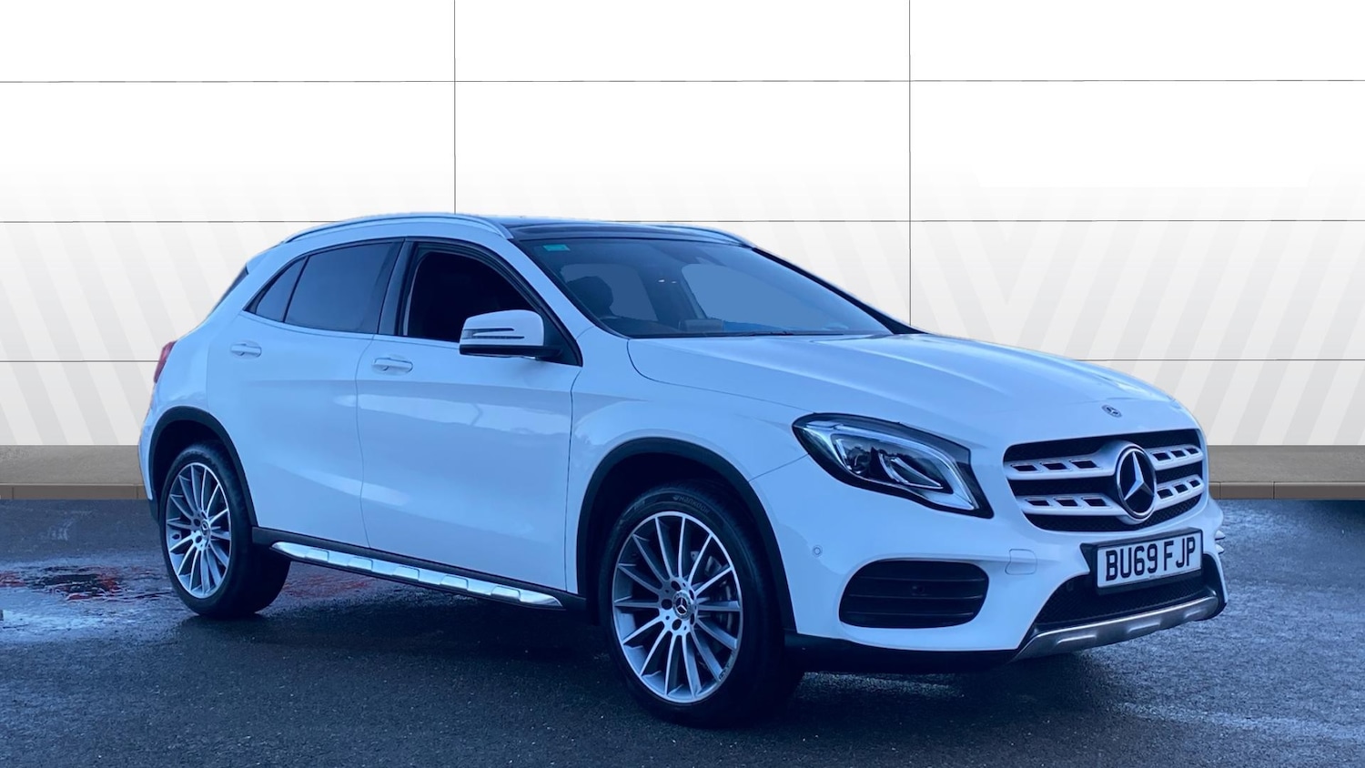 Used Mercedes-Benz GLA 2019 for sale - 76784808: Photo 1