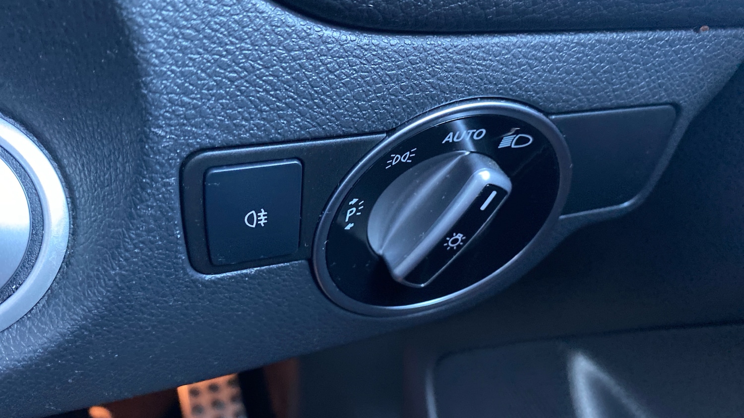 Used Mercedes-Benz GLA 2019 for sale - 76784808: Photo 24