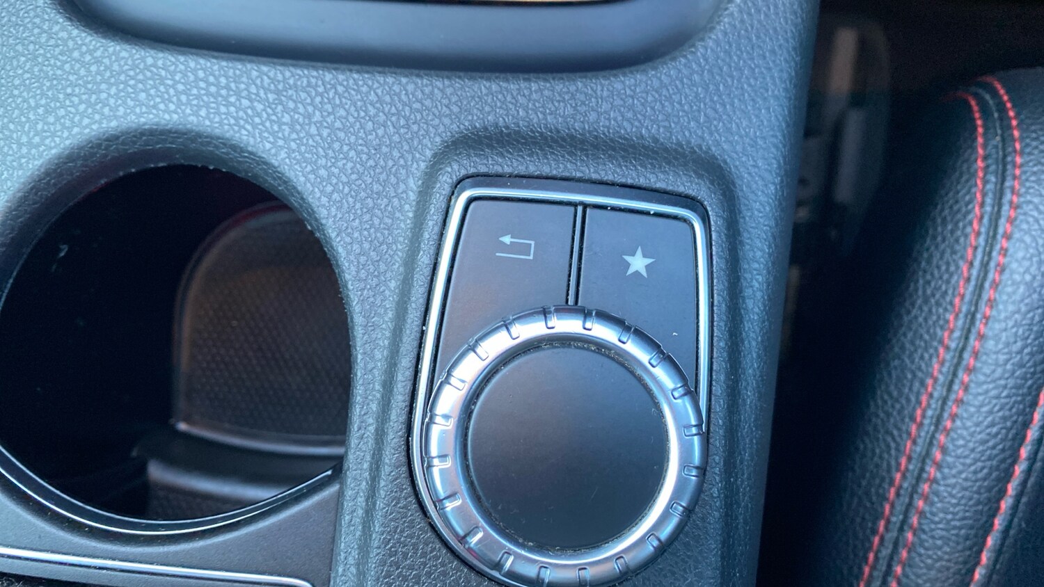 Used Mercedes-Benz GLA 2019 for sale - 76784808: Photo 38