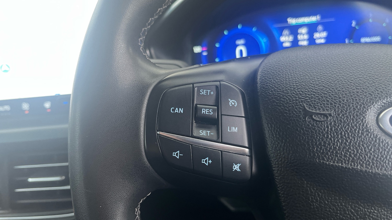 Used Ford Focus 2022 for sale - 76736391: Photo 21