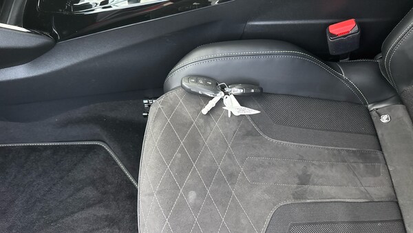 Used Peugeot 2008 2022 for sale - 76170361: Photo 20