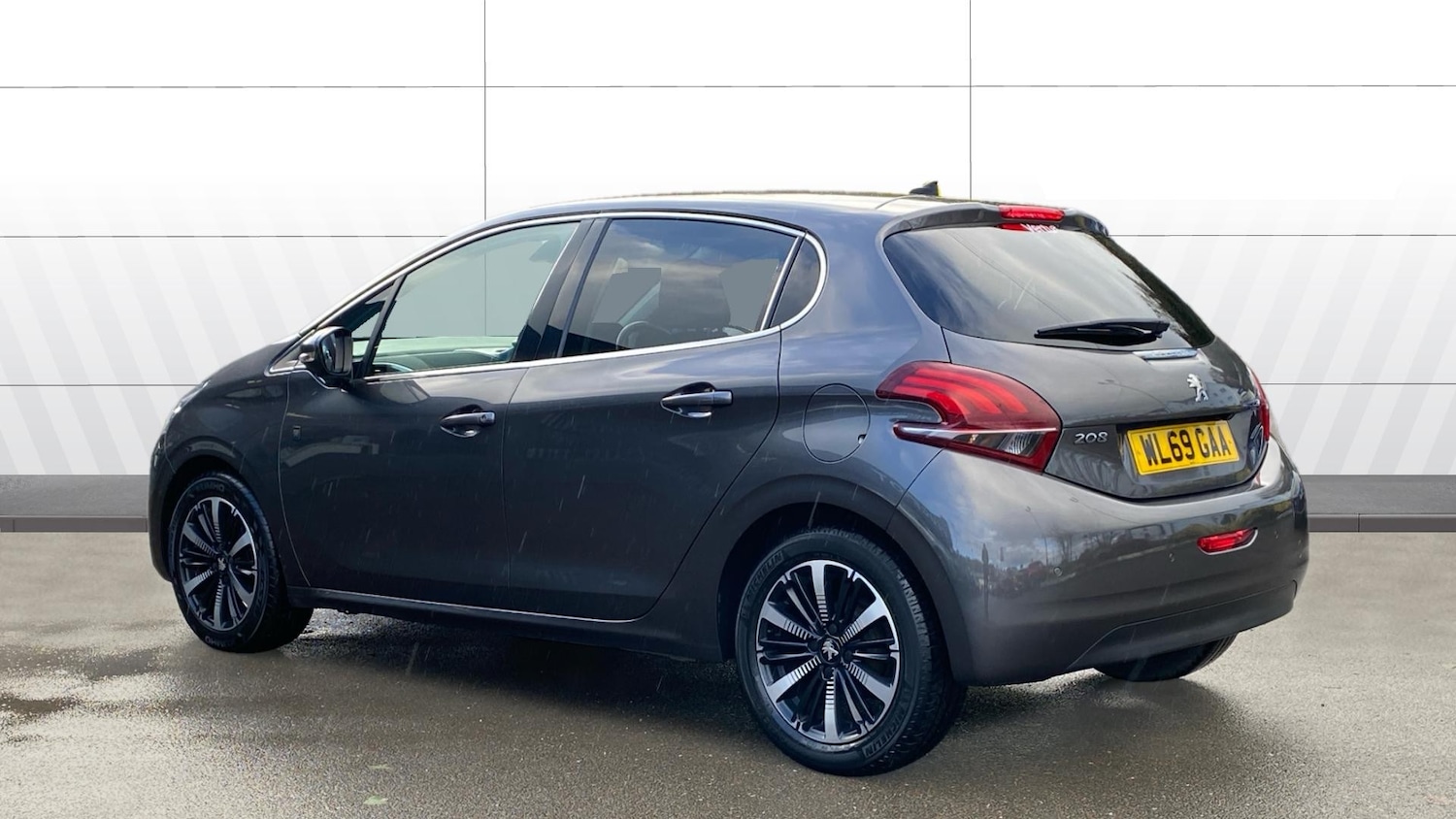 Used Peugeot 208 2019 for sale - 76738655: Photo 2