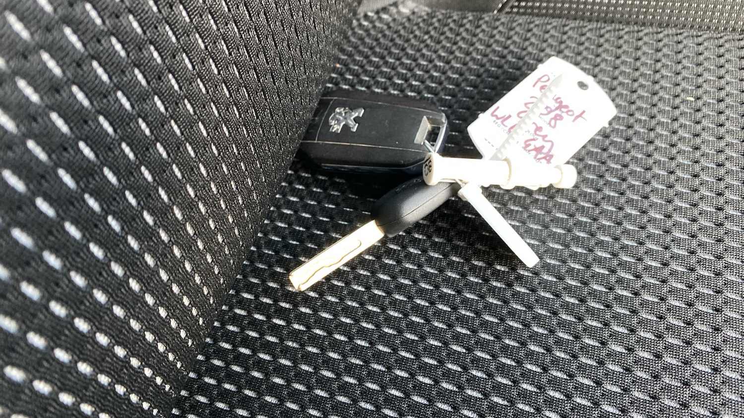 Used Peugeot 208 2019 for sale - 76738655: Photo 20