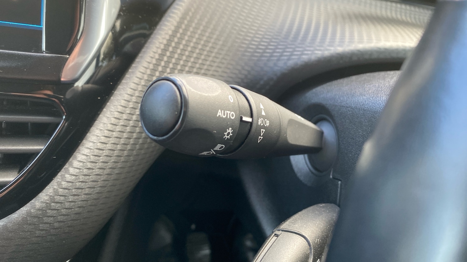 Used Peugeot 208 2019 for sale - 76738655: Photo 24