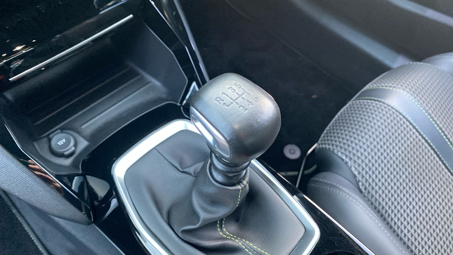 Used Peugeot 208 2020 for sale - 76570900: Photo 13