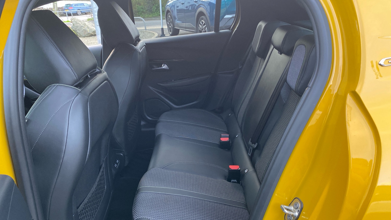 Used Peugeot 208 2020 for sale - 76570900: Photo 16