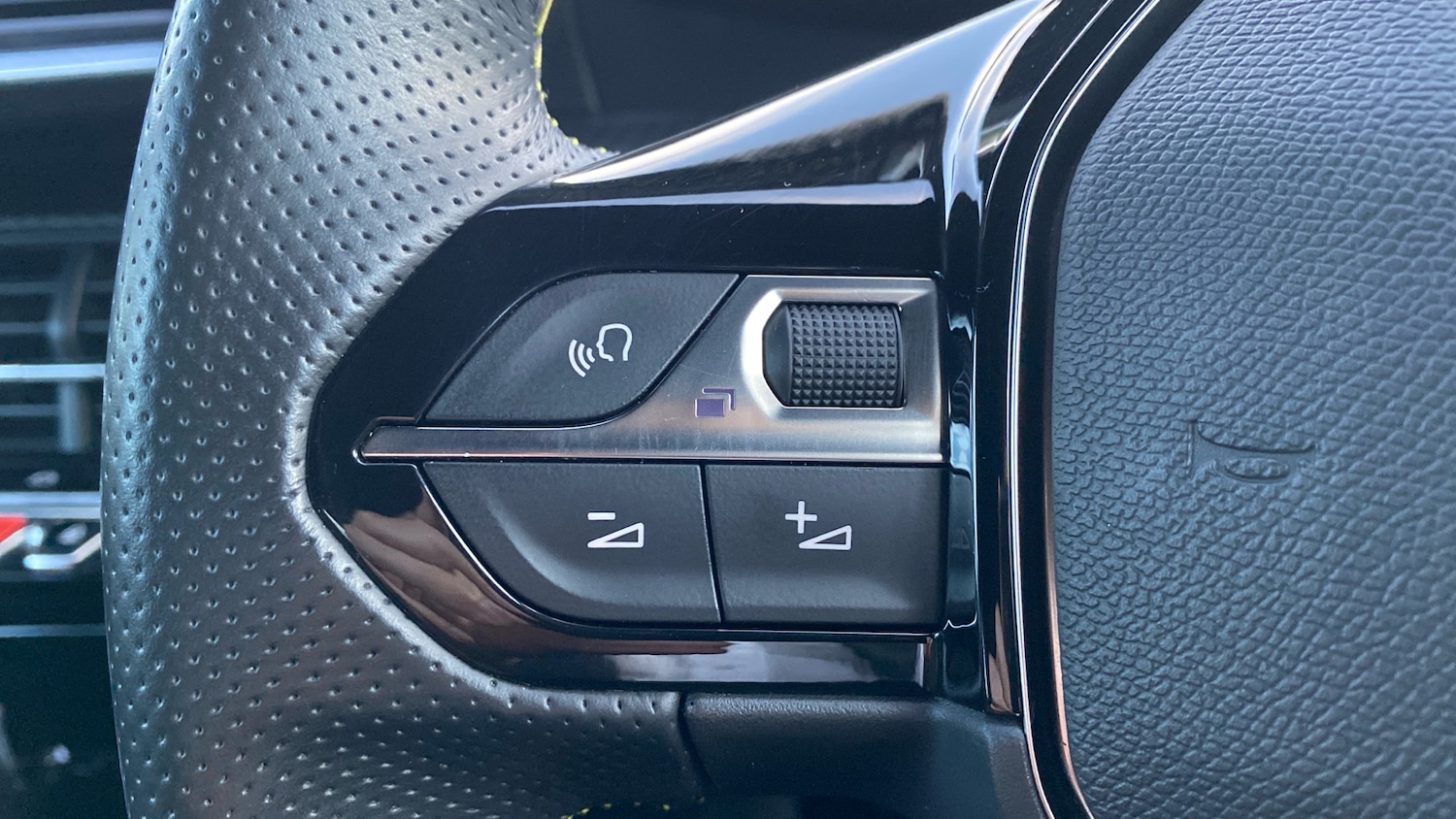 Used Peugeot 208 2020 for sale - 76570900: Photo 21