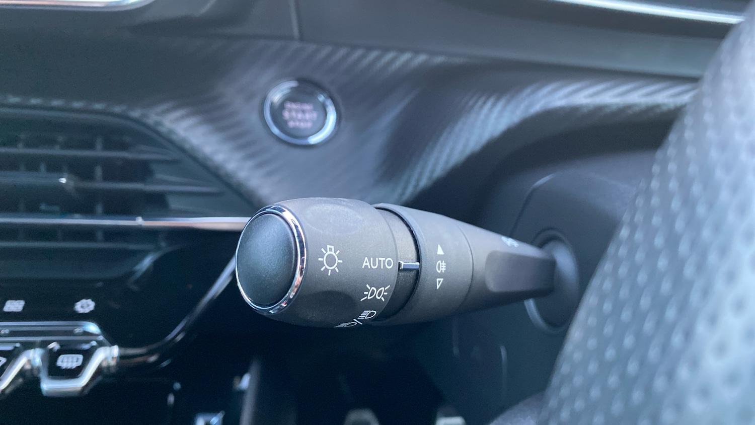 Used Peugeot 208 2020 for sale - 76570900: Photo 24