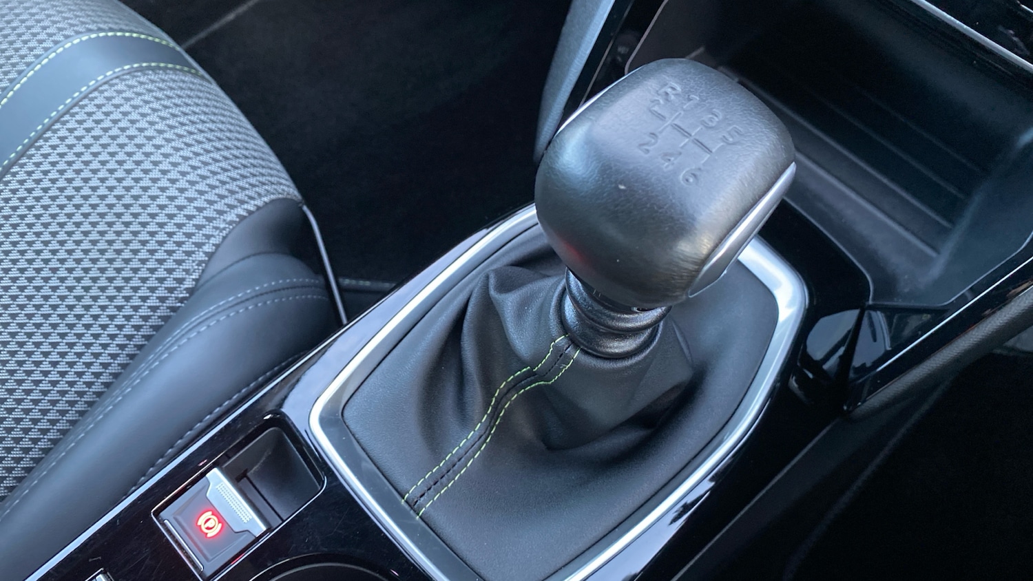 Used Peugeot 208 2020 for sale - 76570900: Photo 31