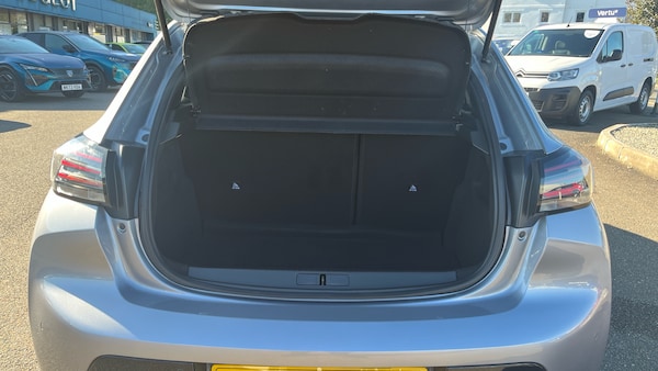 Used Peugeot 208 2024 for sale - 76055937: Photo 4