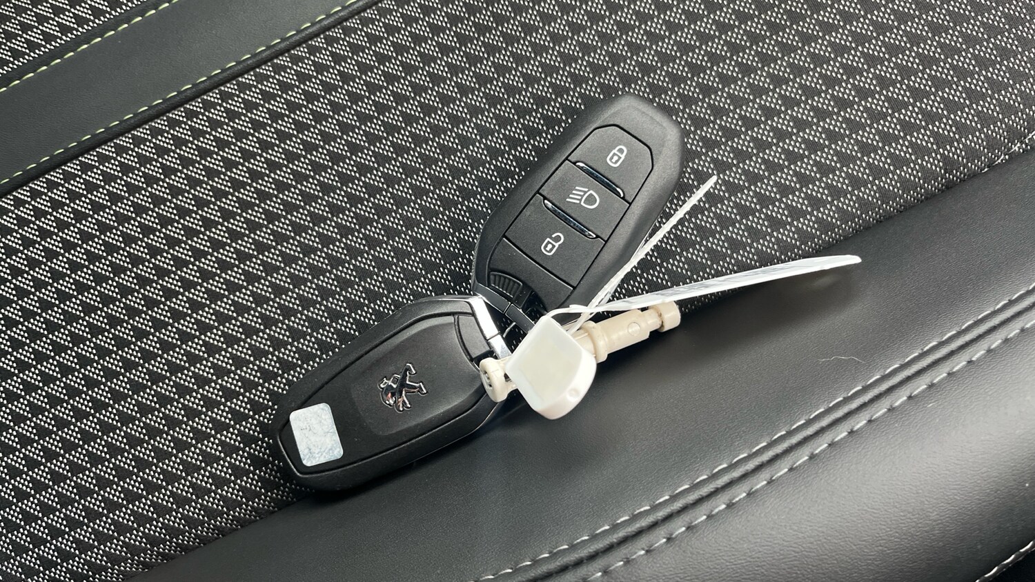 Used Peugeot 2008 2022 for sale - 76233037: Photo 20