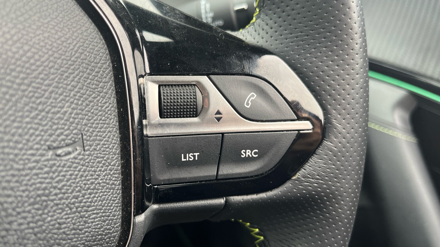 Used Peugeot 2008 2022 for sale - 76233037: Photo 22