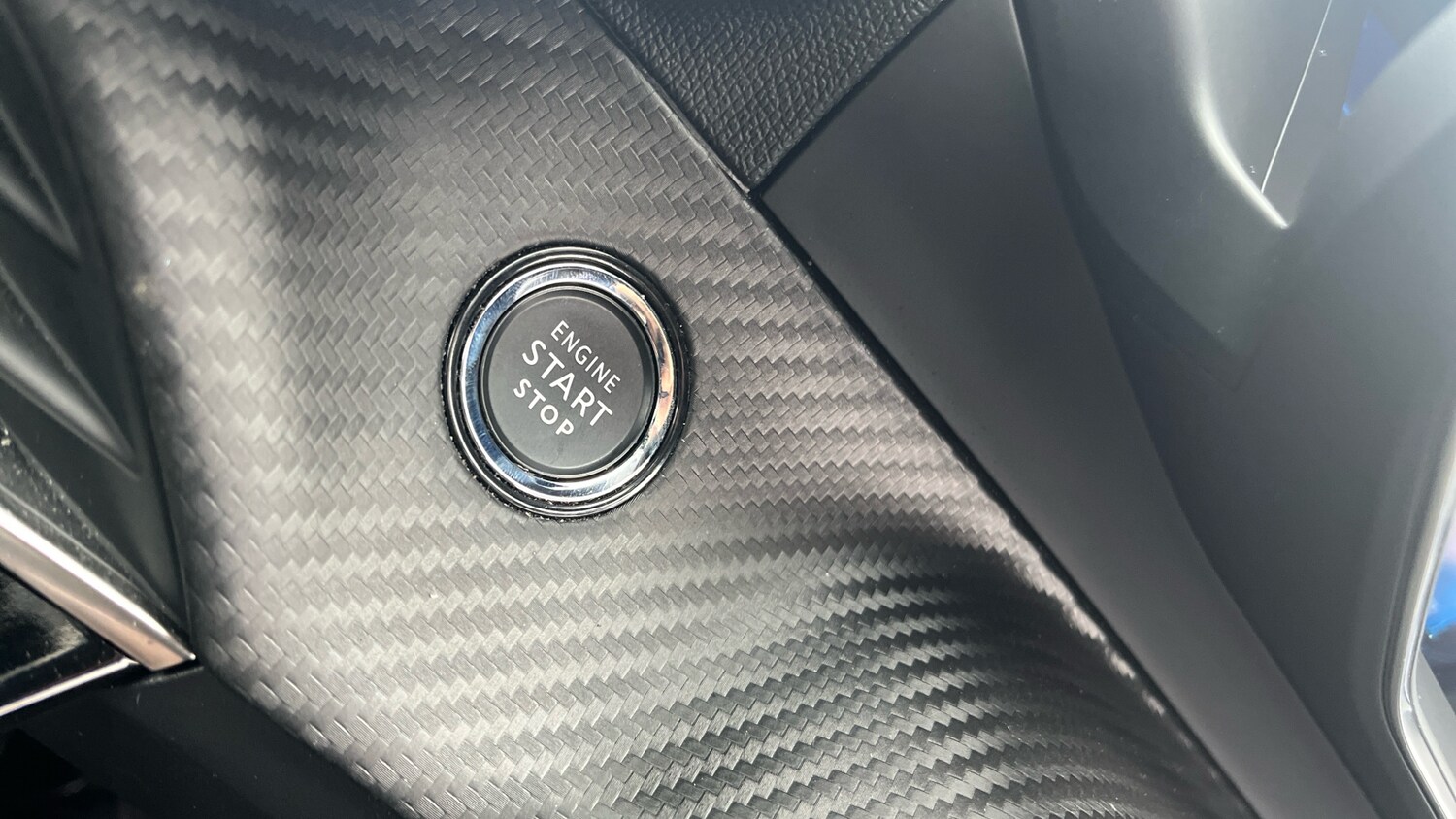 Used Peugeot 2008 2022 for sale - 76233037: Photo 26