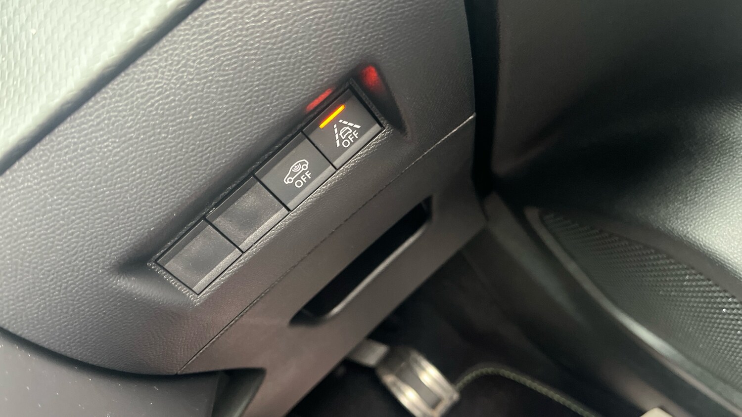 Used Peugeot 2008 2022 for sale - 76233037: Photo 27