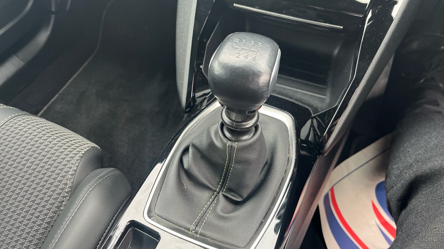 Used Peugeot 2008 2022 for sale - 76233037: Photo 31