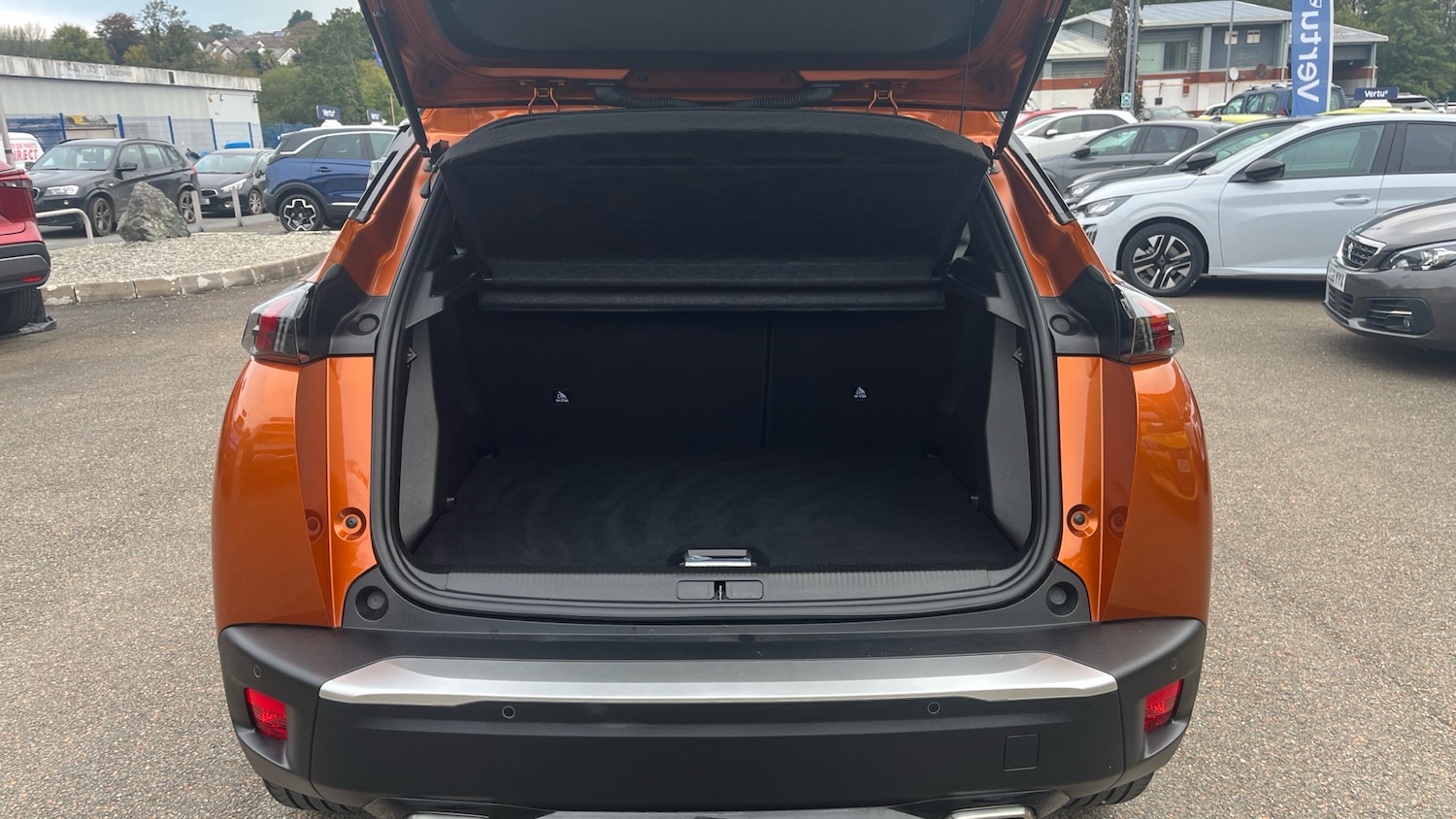 Used Peugeot 2008 2022 for sale - 76233037: Photo 4