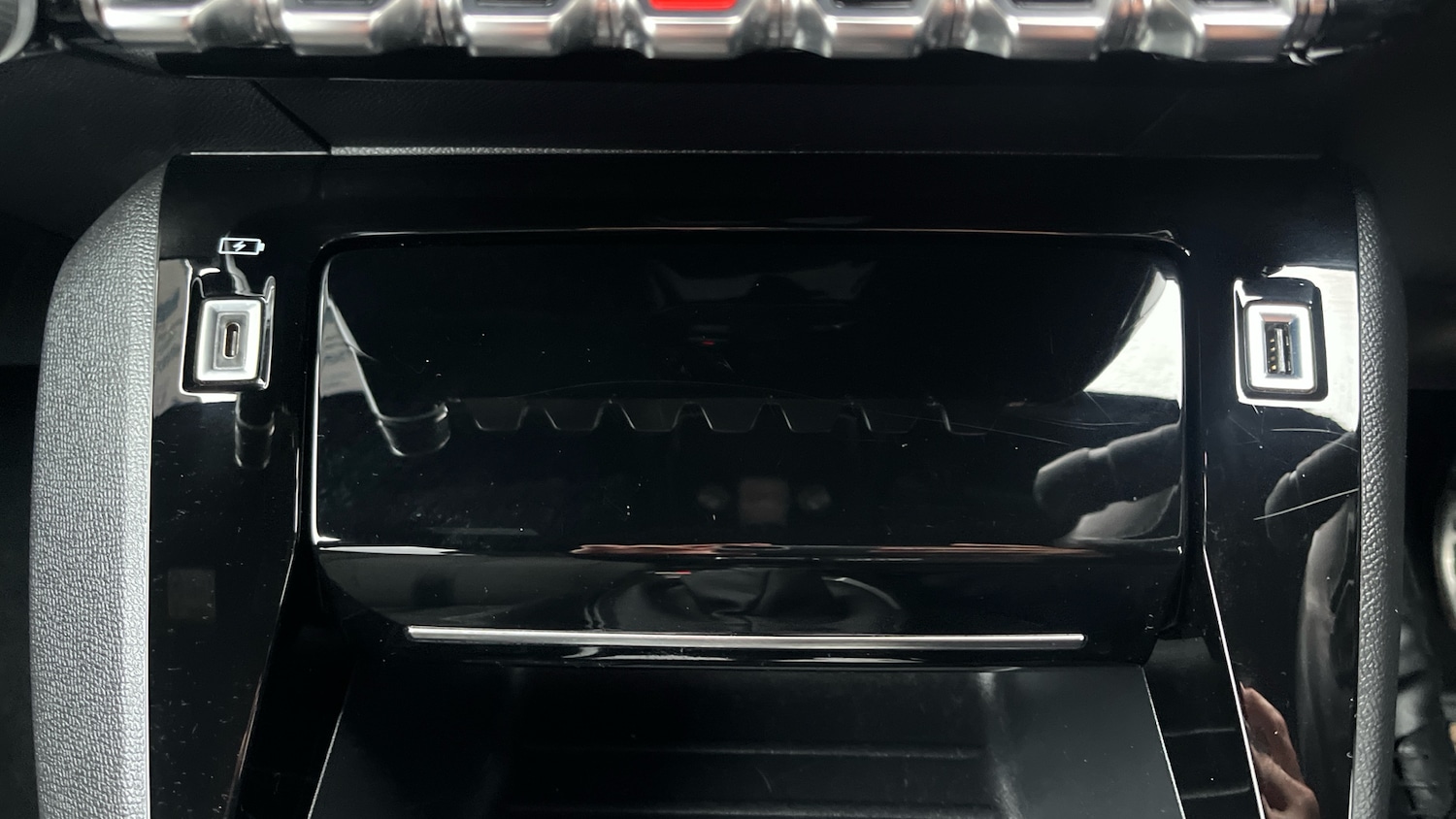 Used Peugeot 2008 2023 for sale - 76859051: Photo 30