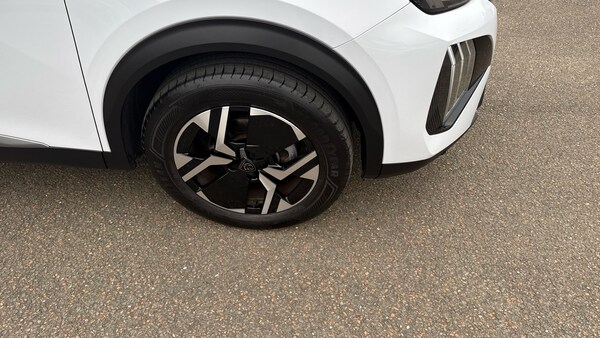 Used Peugeot 2008 2023 for sale - 76205878: Photo 26