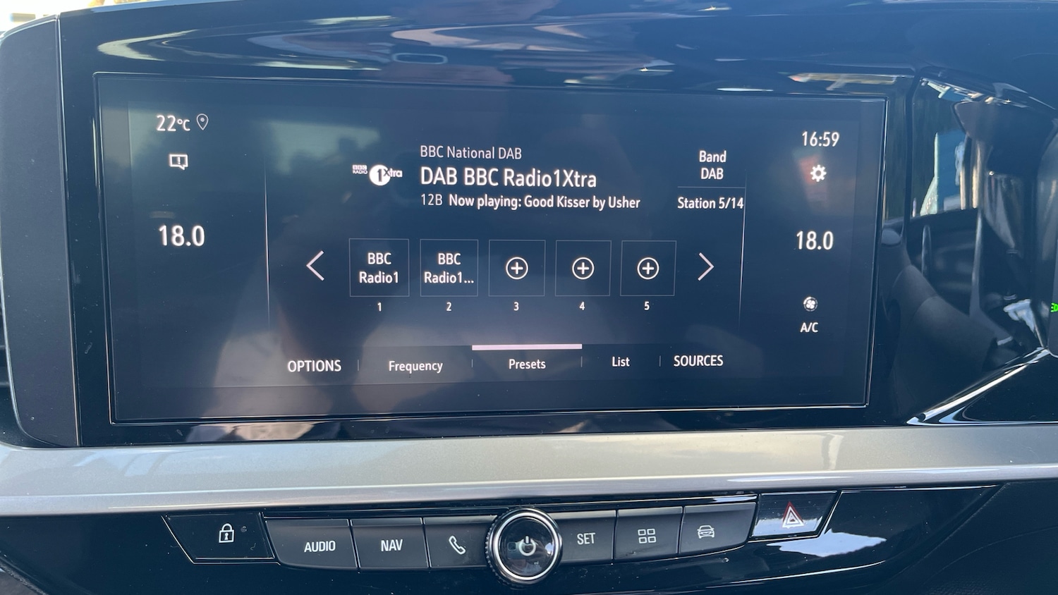 Used Vauxhall Mokka 2024 for sale - 76067420: Photo 12