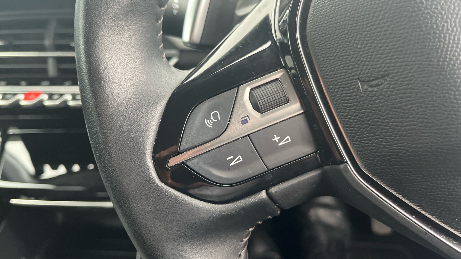 Used Peugeot 208 2020 for sale - 76544248: Photo 21