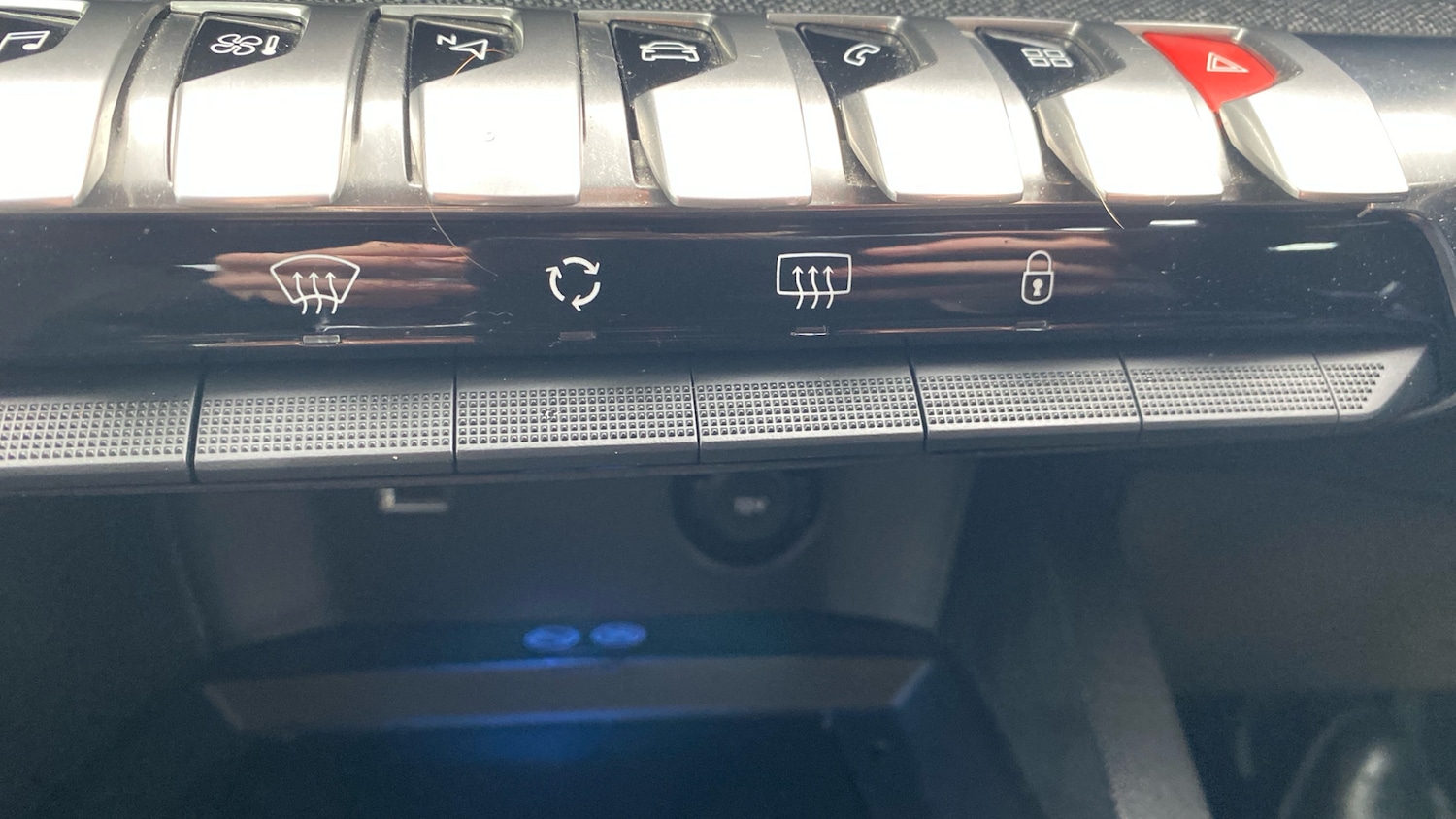 Used Peugeot 3008 2020 for sale - 76763143: Photo 29